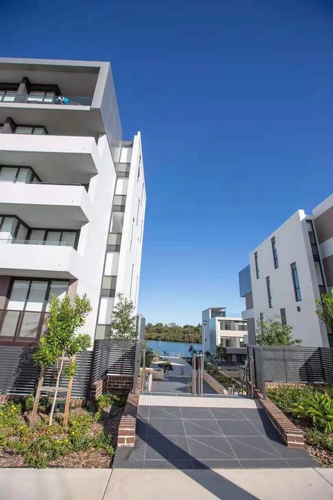 2 bedrooms Apartment / Unit / Flat in 208/20 Hilly Street MORTLAKE NSW, 2137