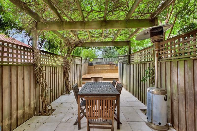 2 bedrooms Apartment / Unit / Flat in 4/165 Victoria Road BELLEVUE HILL NSW, 2023