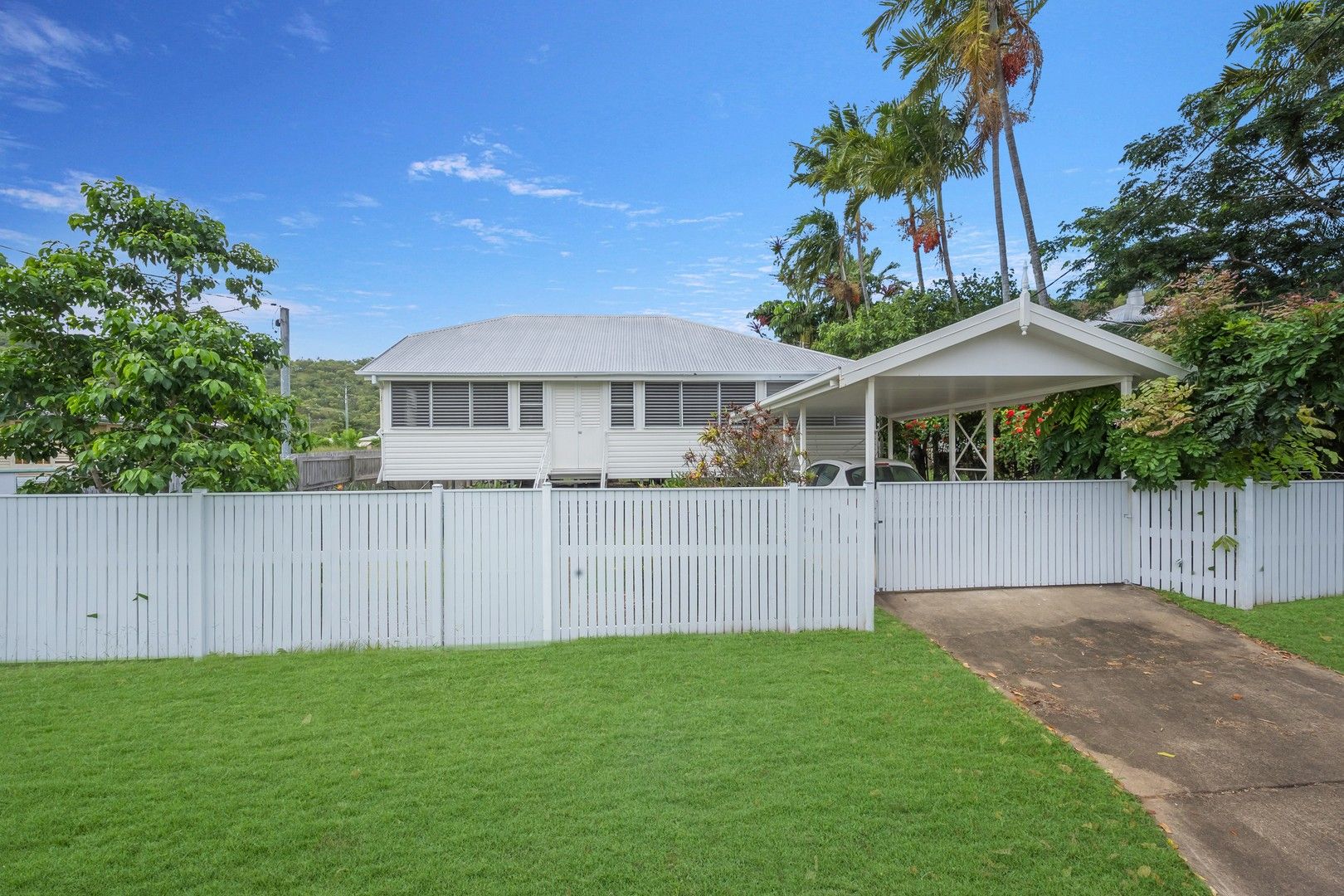 3 bedrooms House in 53 Stagpole Street WEST END QLD, 4810
