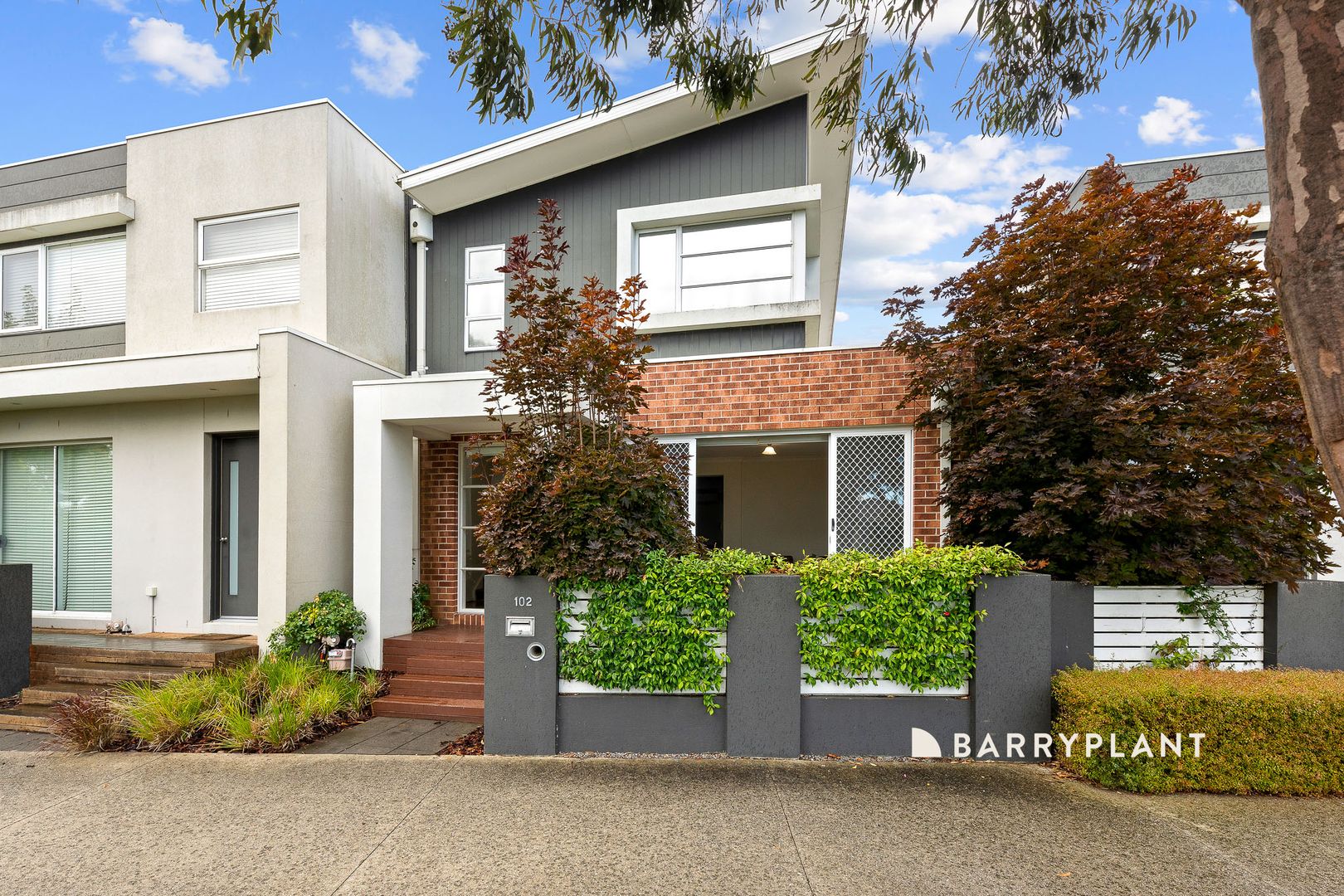 102 Henry Road, Pakenham VIC 3810