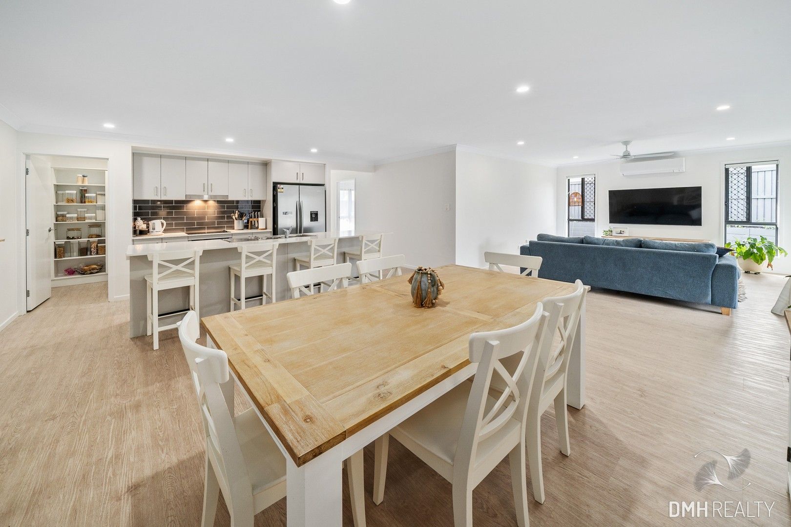 4 bedrooms House in 4 Normanby Way JIMBOOMBA QLD, 4280