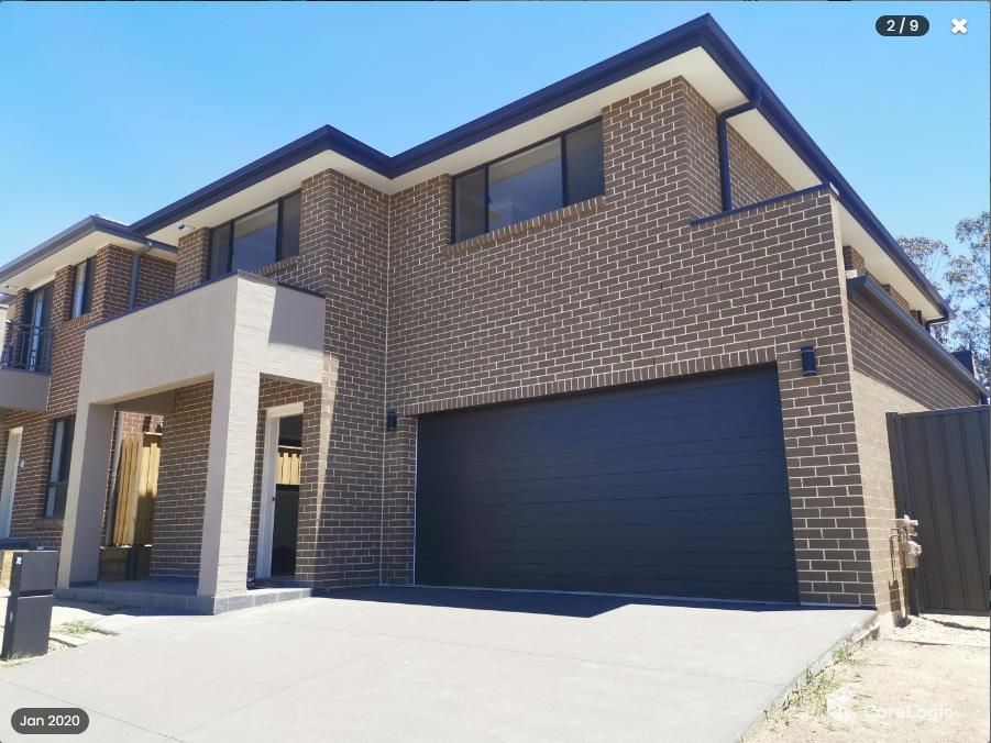 4 bedrooms House in 32 Vito Glade RIVERSTONE NSW, 2765