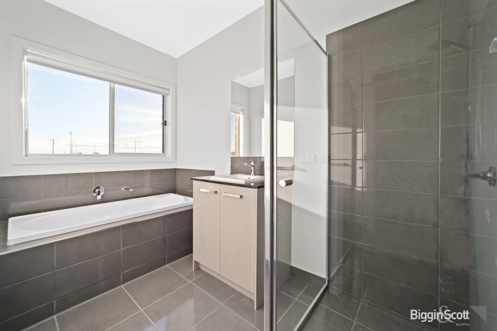 Additional image 9 of 18 Meadowbank Grove, Rockbank VIC 3335