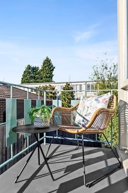 2 bedrooms Apartment / Unit / Flat in 7/614 Inkerman Road CAULFIELD NORTH VIC, 3161