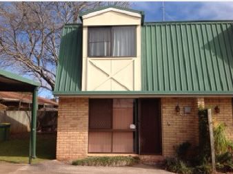 2 bedrooms Apartment / Unit / Flat in 4/4 Garget Street TOOWOOMBA CITY QLD, 4350