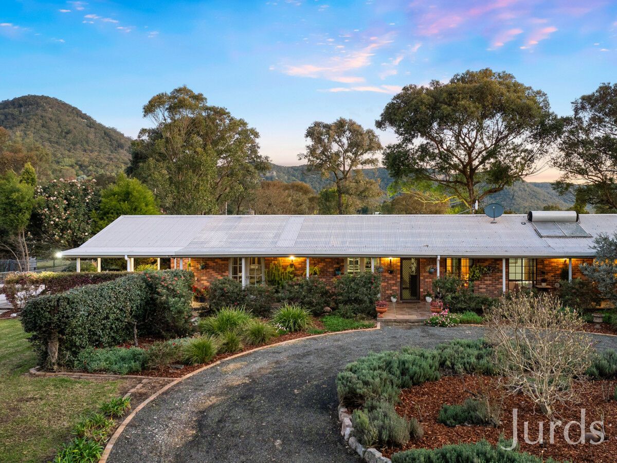 4 bedrooms Rural in 295 Swans Lane QUORROBOLONG NSW, 2325