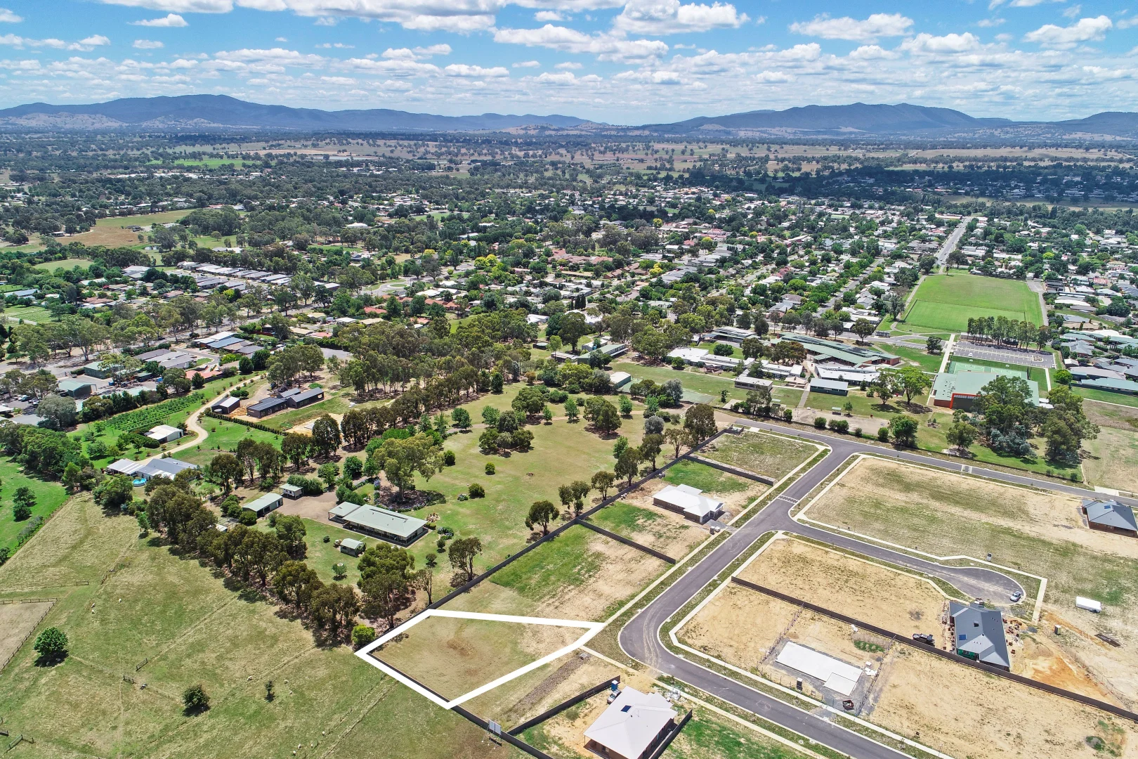 Additional image 6 of 35 Williams Drive, Mansfield VIC 3722