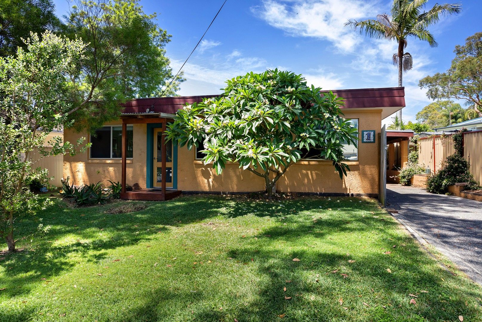 1 Kareelah Avenue, Berkeley Vale NSW 2261, Image 0