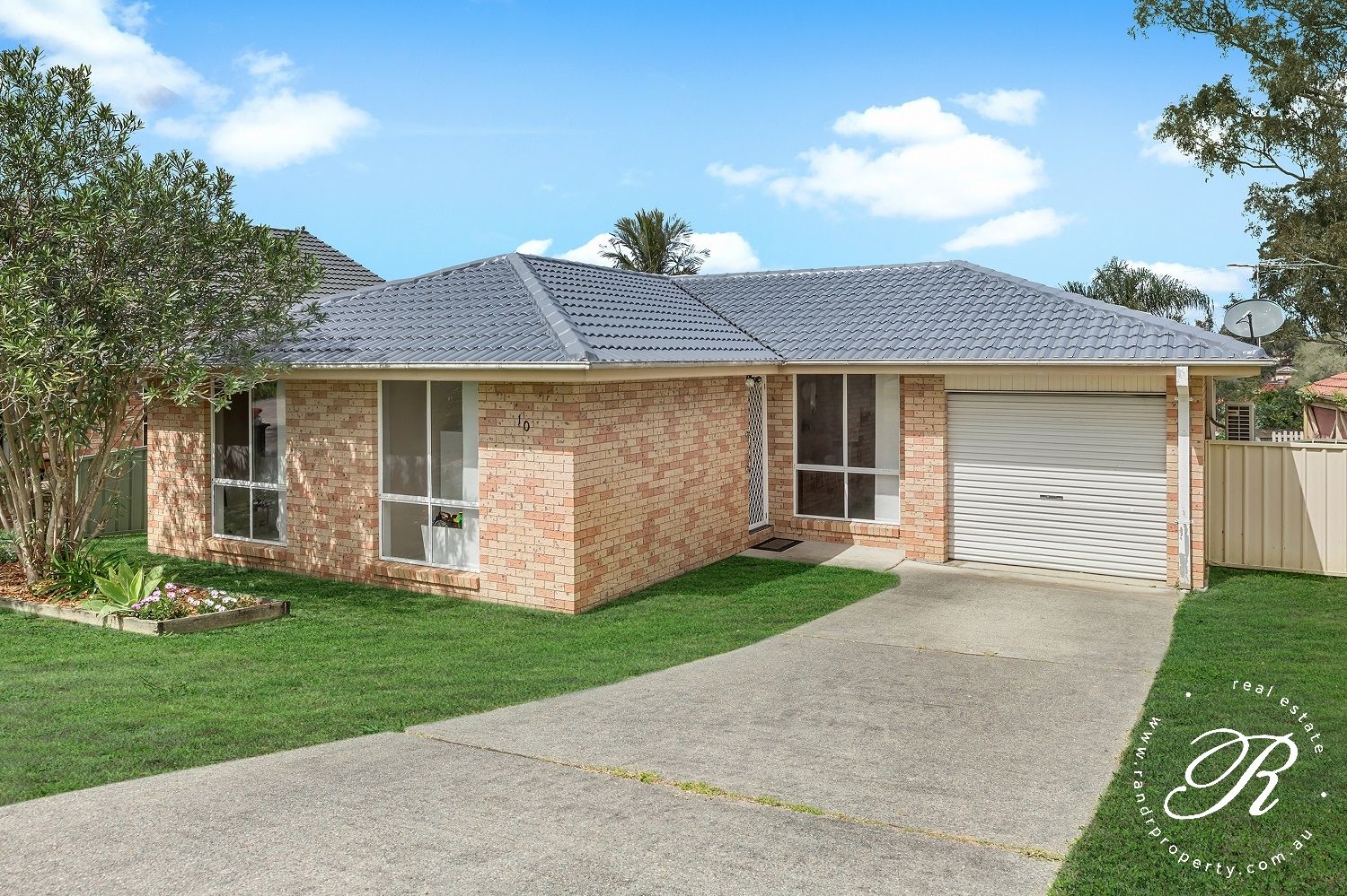 3 bedrooms House in 10 Hakea Parade MEDOWIE NSW, 2318