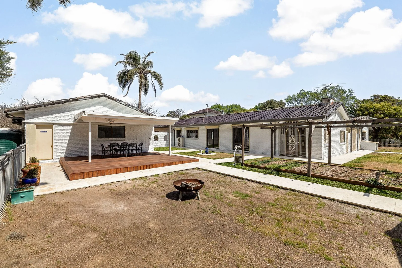 20 Forsythe Parade, Black Hill NSW 2322 - House for Sale | Domain