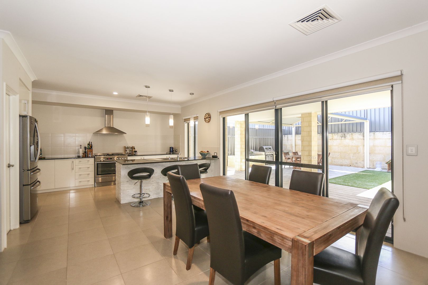 6 Augustus Drive, Jane Brook WA 6056, Image 2