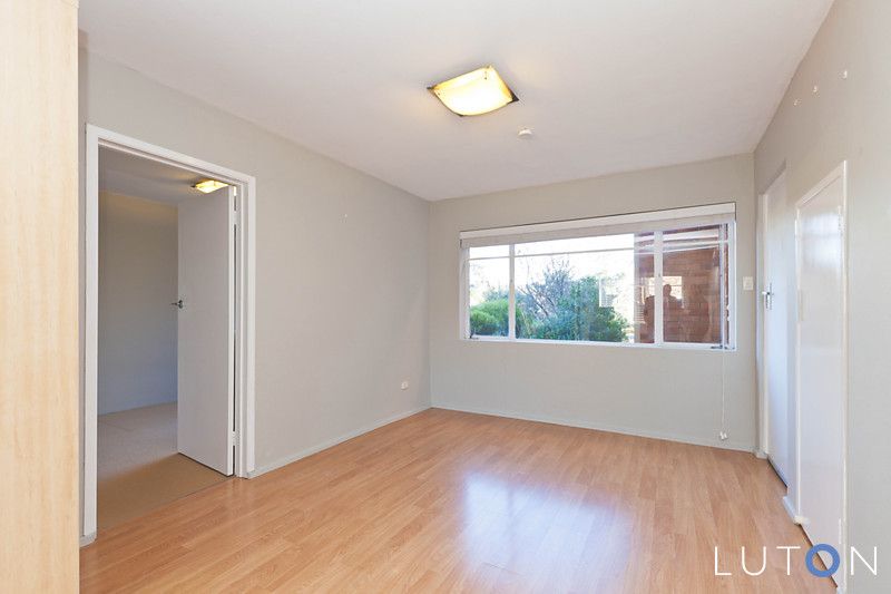 8/127 Madigan Street, HACKETT ACT 2602, Image 2