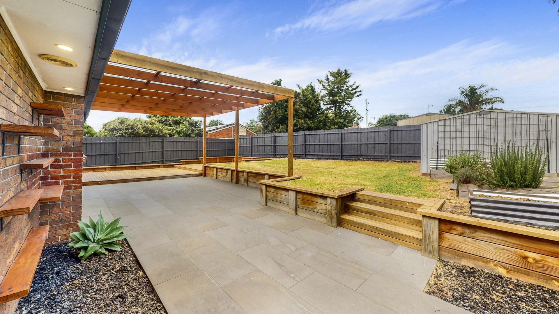 4 bedrooms House in 6 Libella Court CARRUM DOWNS VIC, 3201