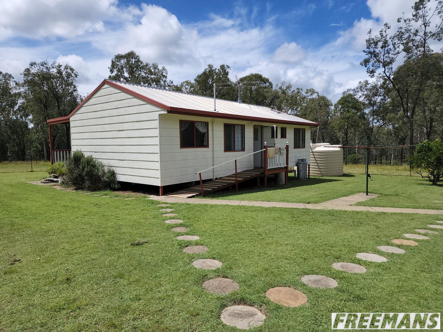 36 Old Yarraman Road, Nanango QLD 4615, Image 2