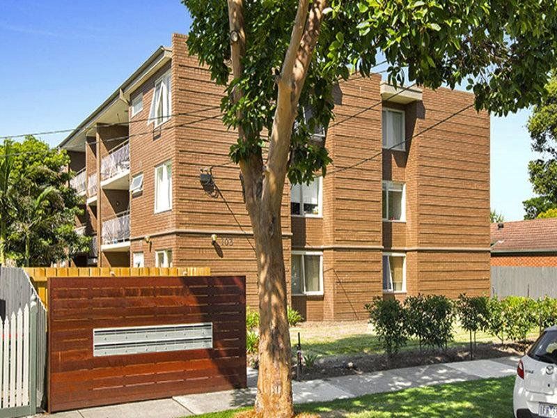 2 bedrooms Apartment / Unit / Flat in 6/103 The Parade ASCOT VALE VIC, 3032