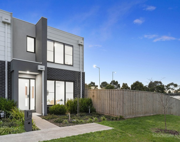 20 Mccomb Lane, Cranbourne VIC 3977