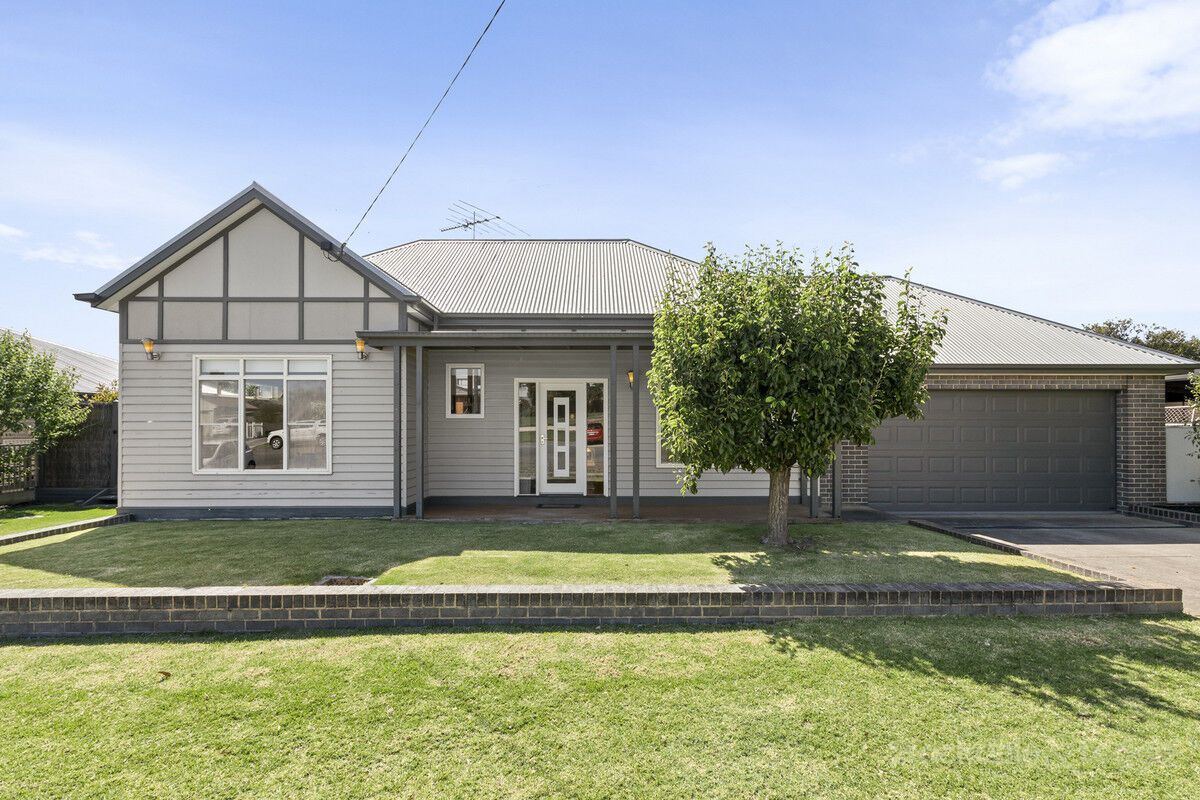 3 bedrooms House in 31 Brown Street PORTARLINGTON VIC, 3223