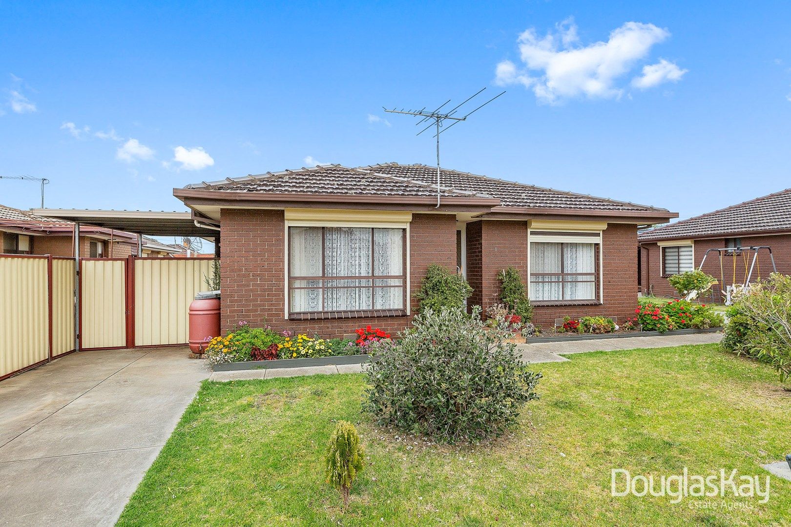 1/5 - 7 Craddock Court, Sunshine North VIC 3020, Image 0