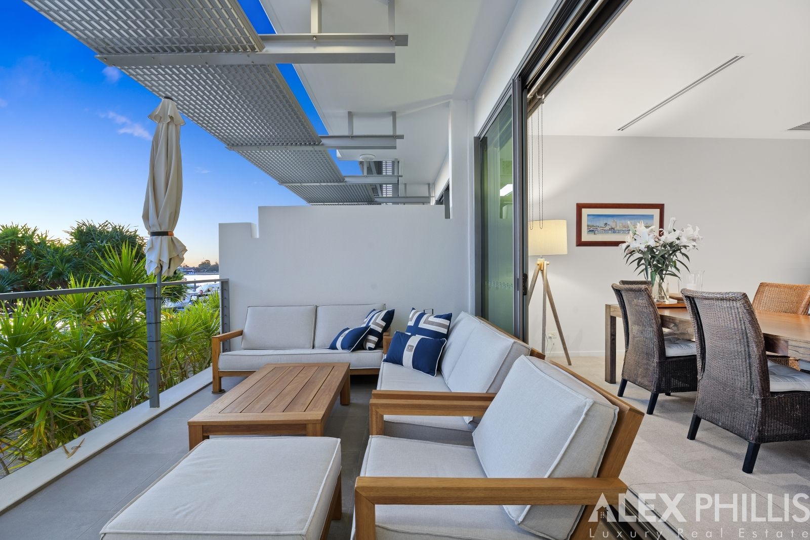 2107/2 Ephraim Island, Paradise Point QLD 4216, Image 1