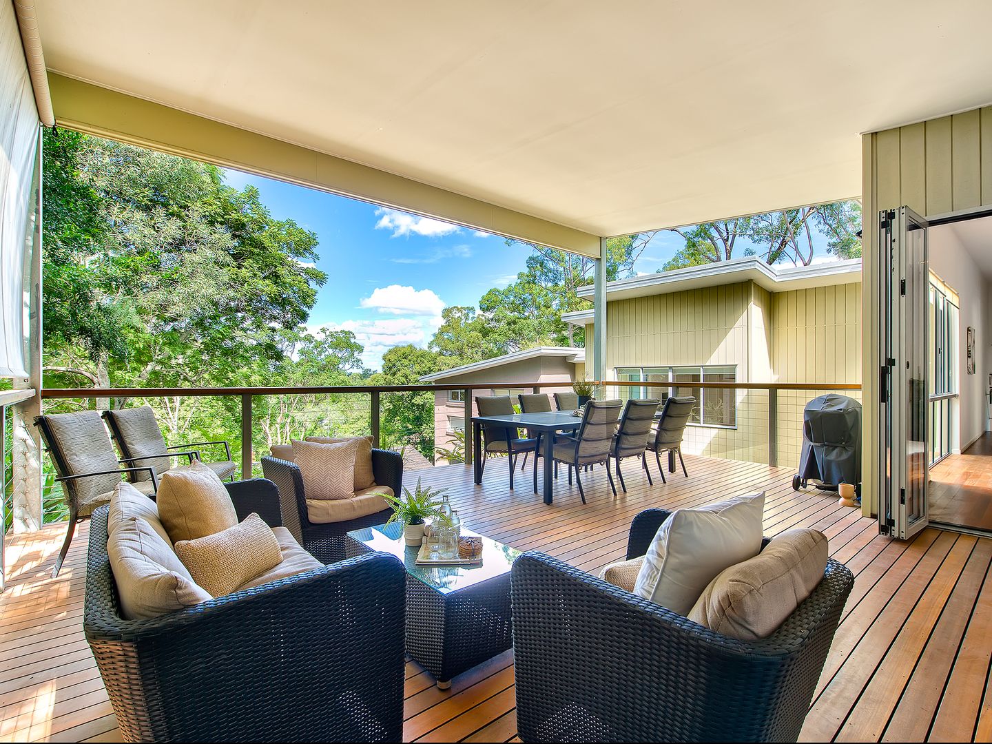 7 Sun Place, Chapel Hill QLD 4069, Image 1