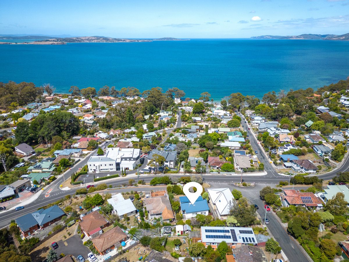 205 Channel Highway, Taroona TAS 7053, Image 0