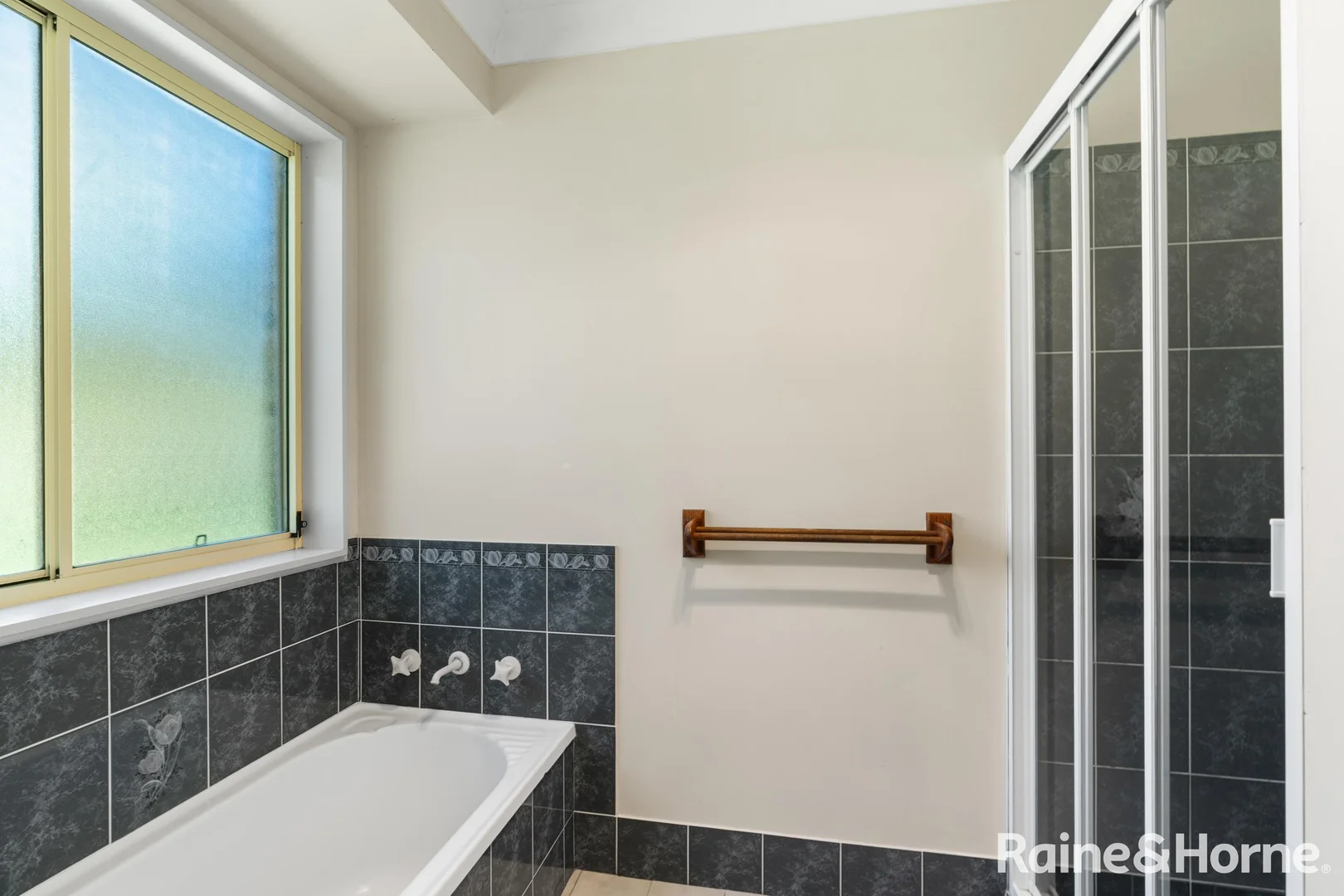 Additional image 10 of 130 Leo Drive, Narrawallee NSW 2539
