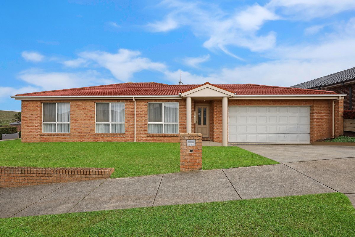 3 bedrooms House in 18 Adriana Crescent DENNINGTON VIC, 3280
