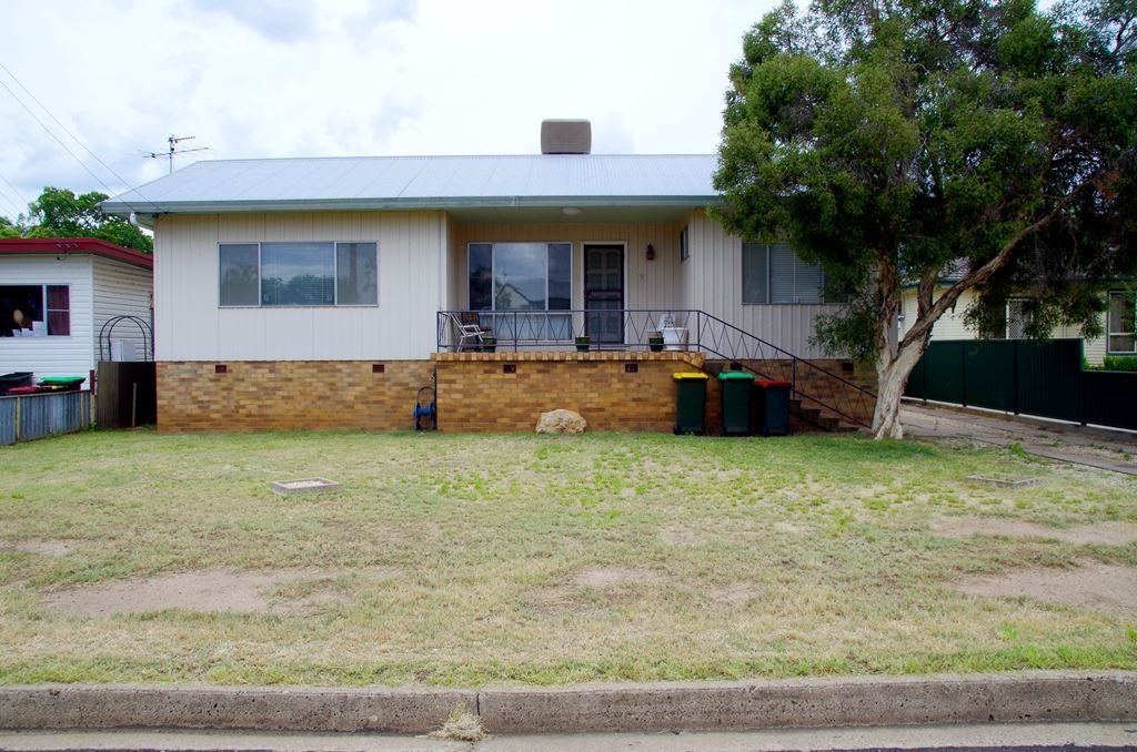 13 Huxley Street, Narrabri NSW 2390, Image 0