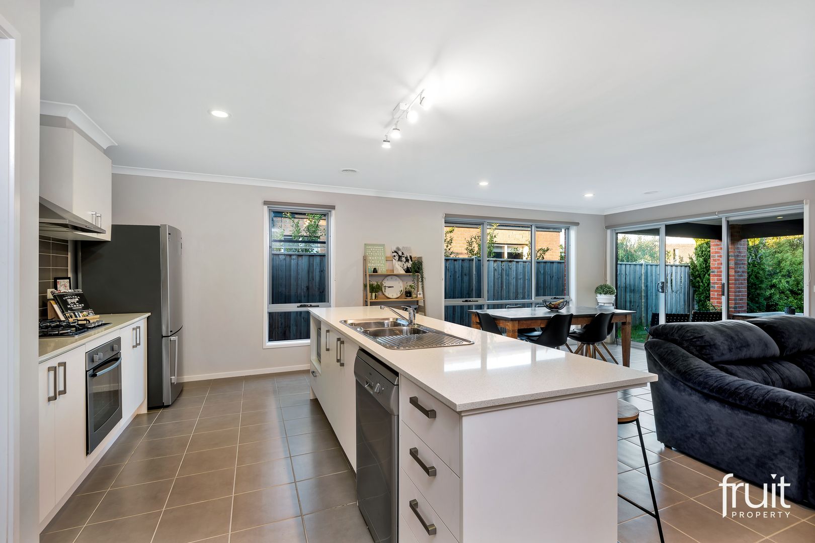 28 Sunnymead Avenue, Torquay VIC 3228, Image 2