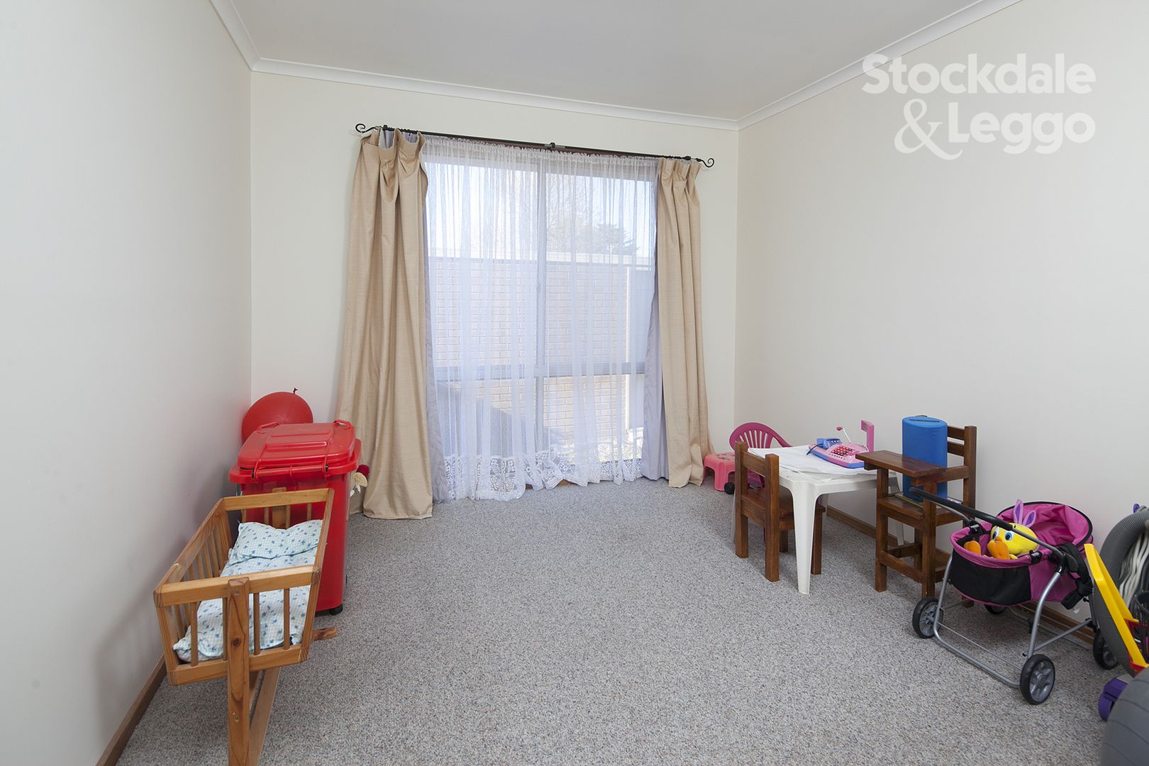 2/13-15 Princes Highway, Pakenham VIC 3810, Image 2