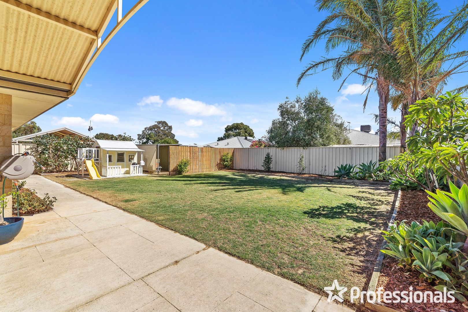 24 Seville Road, Forrestfield WA 6058, Image 2