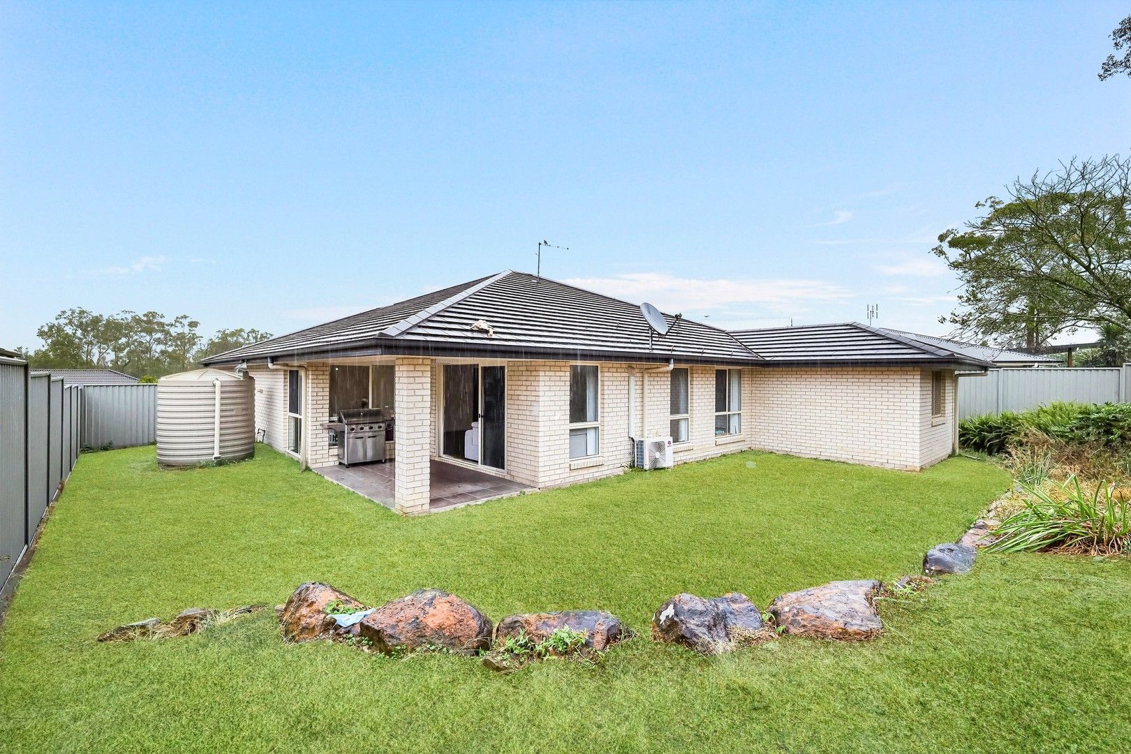 4 bedrooms House in 6 Carmel Close GILSTON QLD, 4211