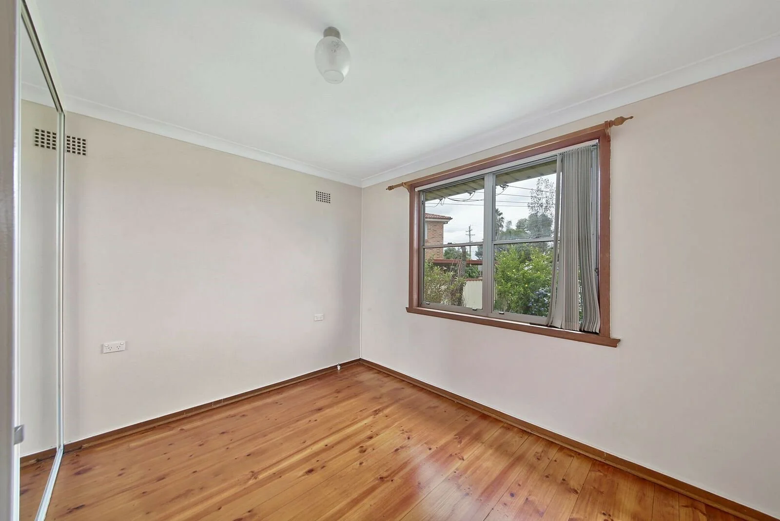 Additional image 6 of 3 Frazer Avenue, Lurnea NSW 2170