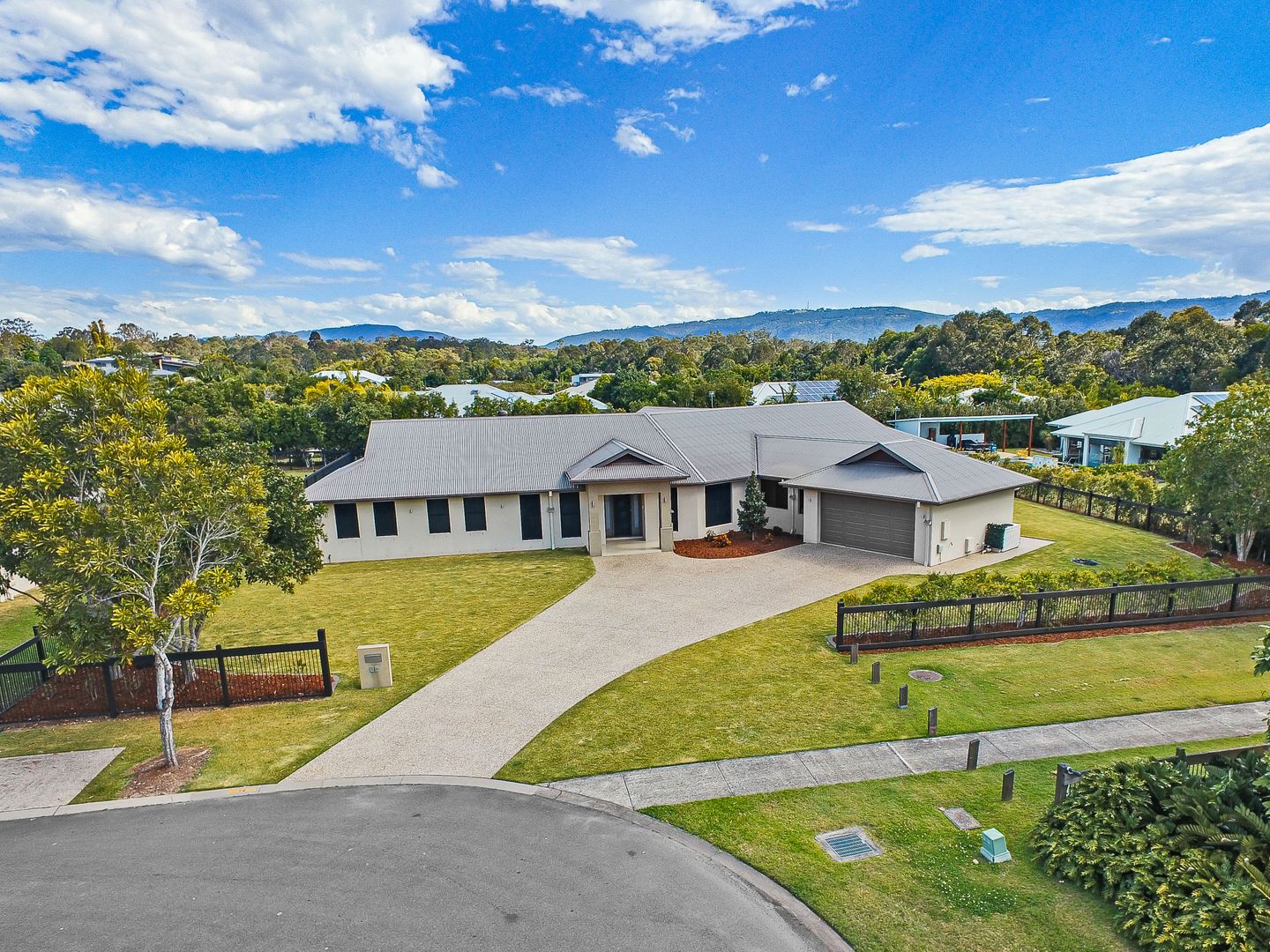 14 Meadow Court, Maudsland QLD 4210, Image 2