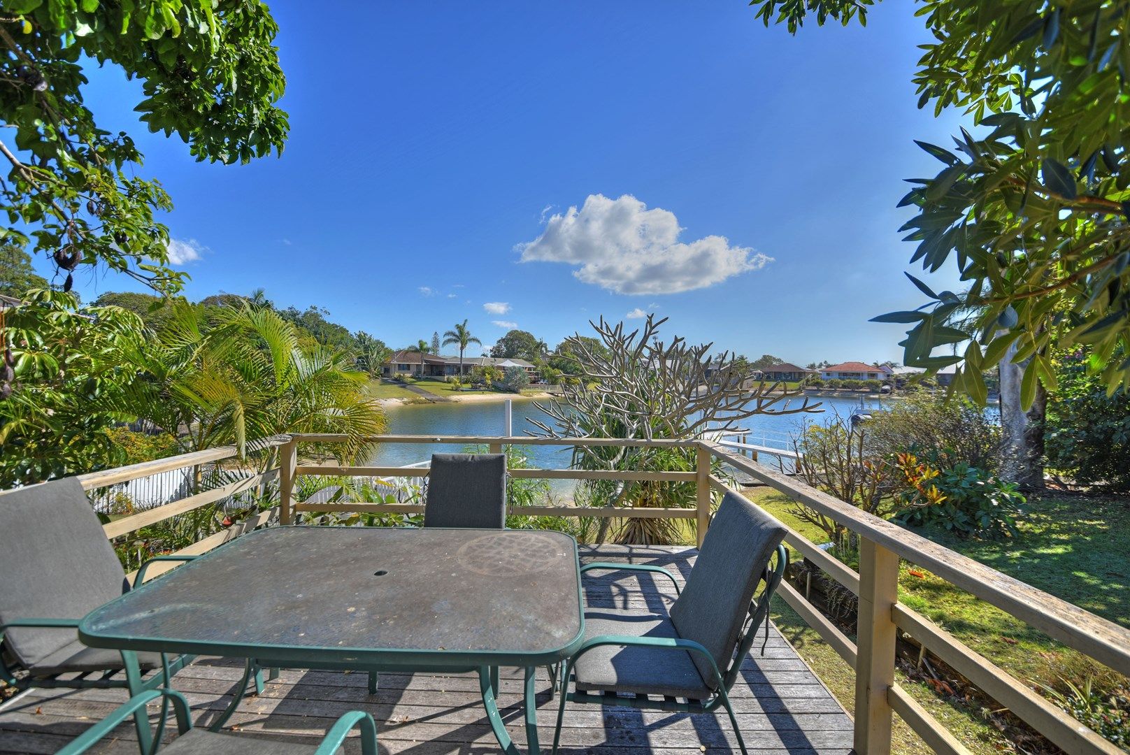 4 La France Court, Mermaid Waters QLD 4218, Image 0