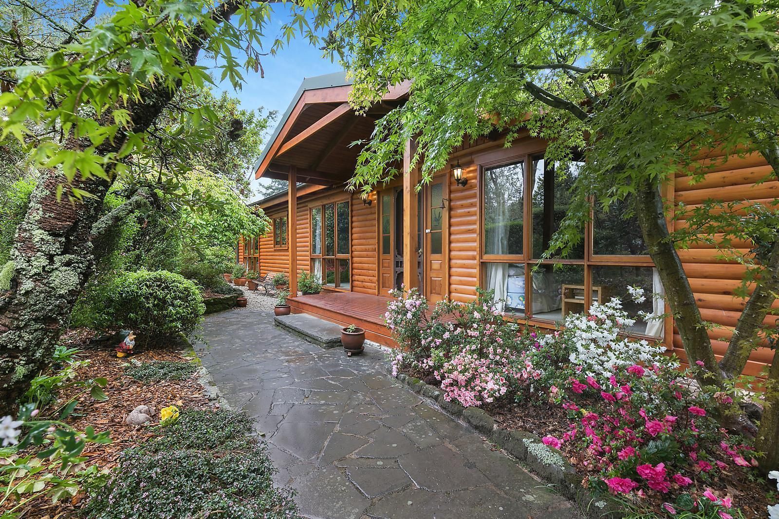 22 Asquith Avenue, Wentworth Falls Property History & Address