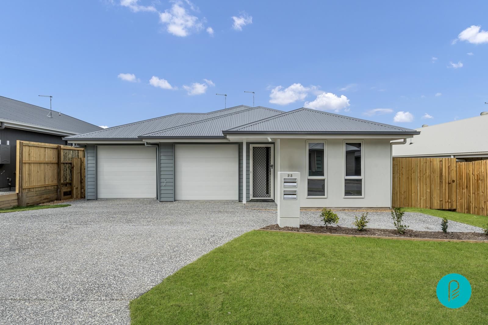 4 bedrooms House in 1/22 Kestrel Street PARK RIDGE QLD, 4125