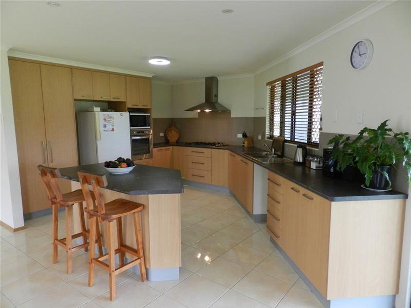 873 Sarina Beach Road, Sarina Beach QLD 4737, Image 2