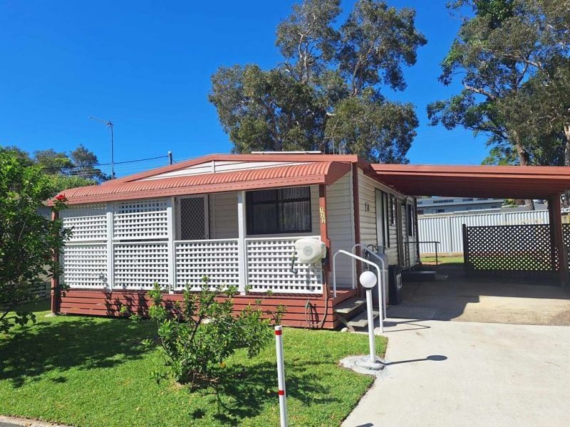 2 bedrooms House in 122/1 Ocean Street PORT MACQUARIE NSW, 2444