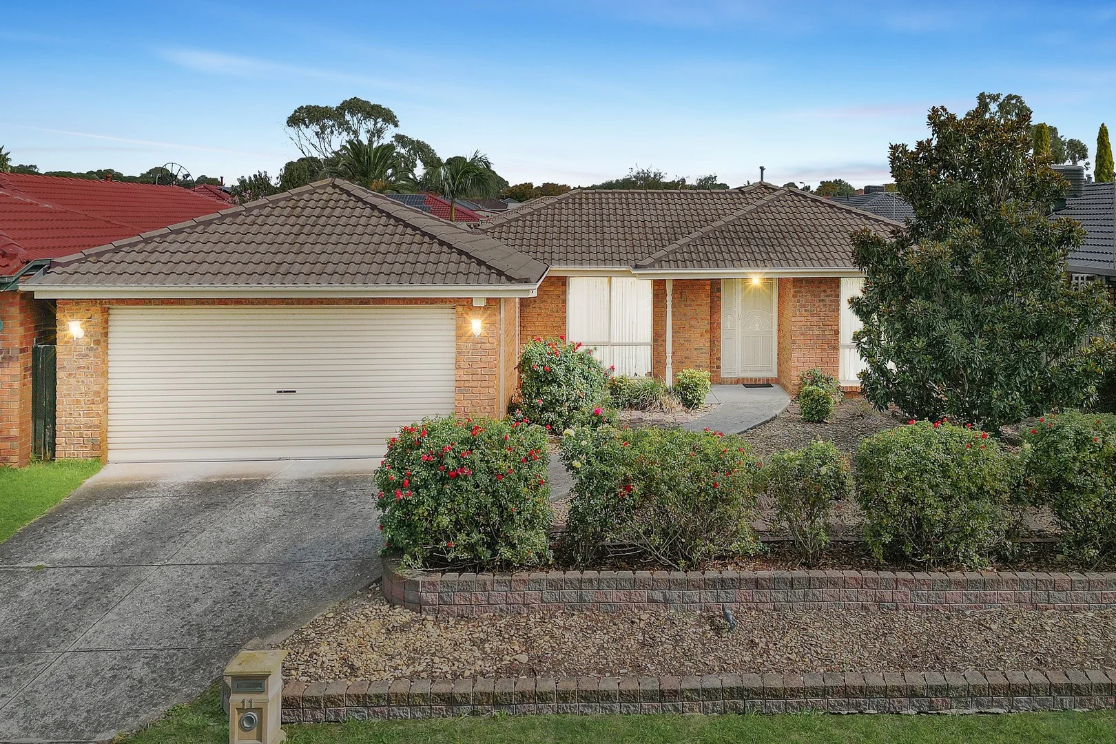 11 Ironbark Close, Hampton Park VIC 3976