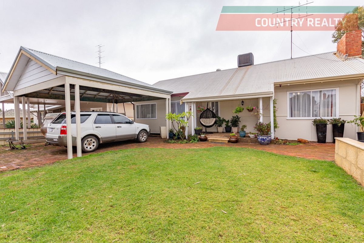 3 bedrooms House in 21 Gerald Terrace NORTHAM WA, 6401