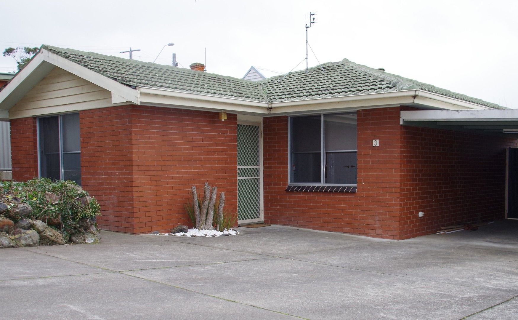 2 bedrooms Apartment / Unit / Flat in 3/243 York St BALLARAT EAST VIC, 3350
