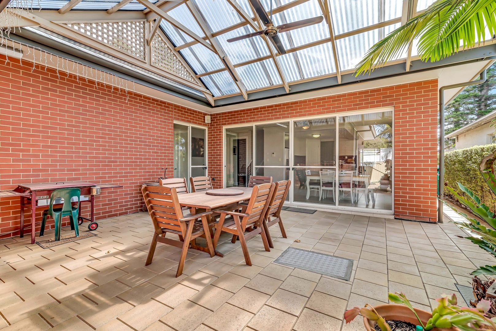 98 East Terrace, Henley Beach SA 5022, Image 2