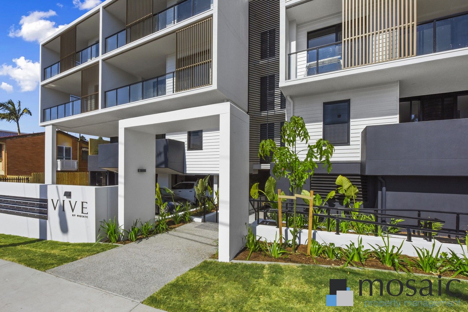 2 bedrooms Apartment / Unit / Flat in 306/35-39 Lambert Road INDOOROOPILLY QLD, 4068