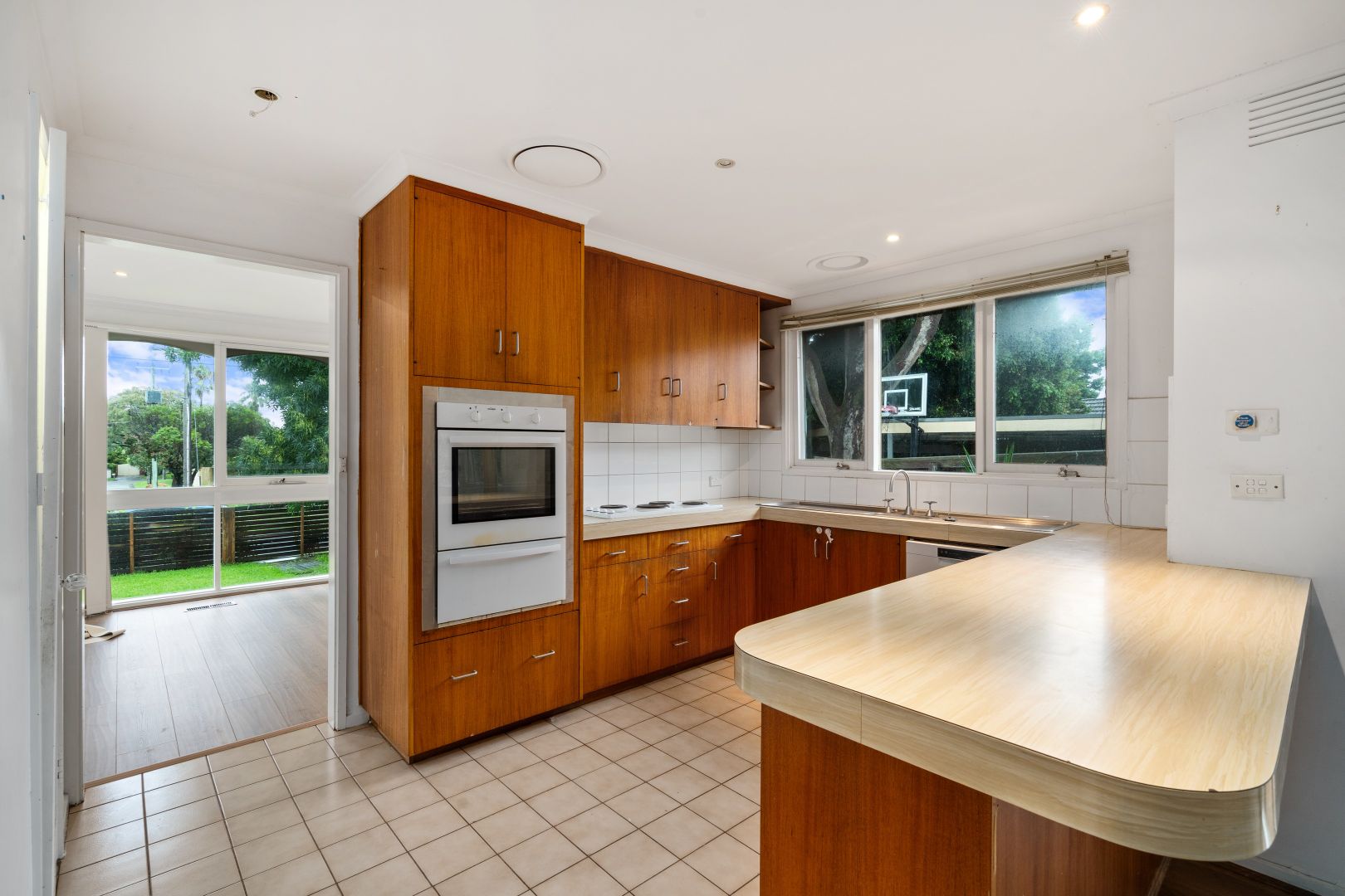 1/11 Alfred Street, Beaumaris VIC 3193 Apartment For Rent 650 Domain