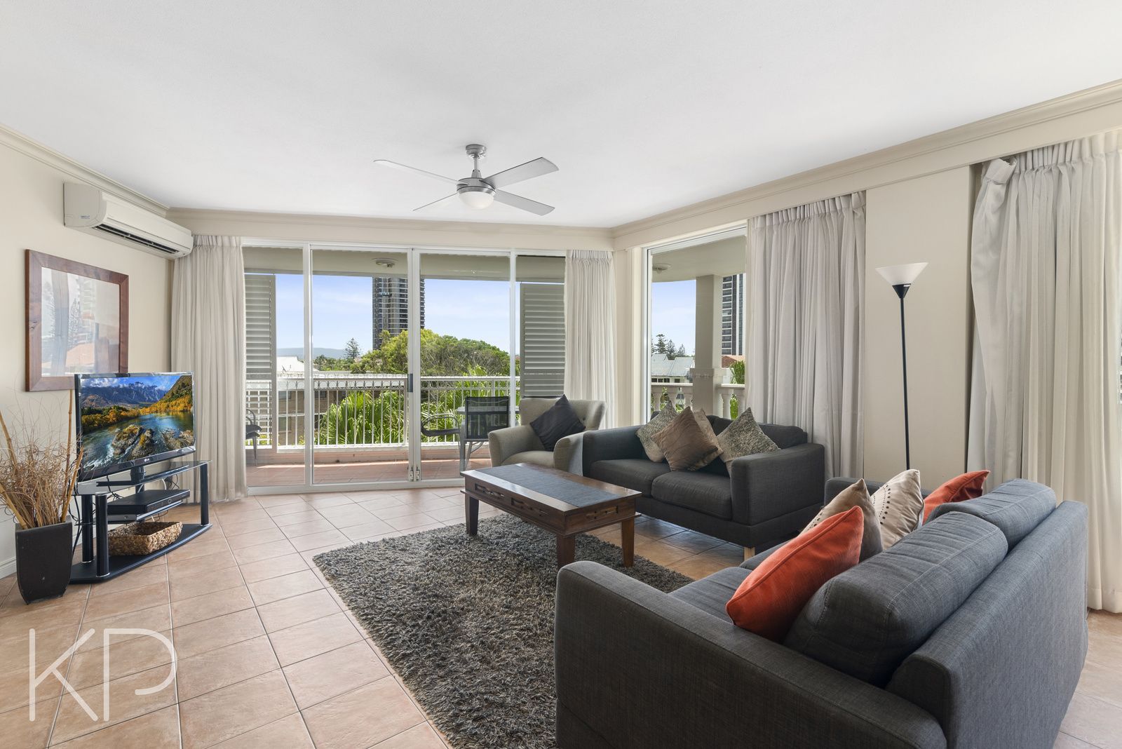 28/122-130 Old Burleigh Road, Broadbeach QLD 4218, Image 2