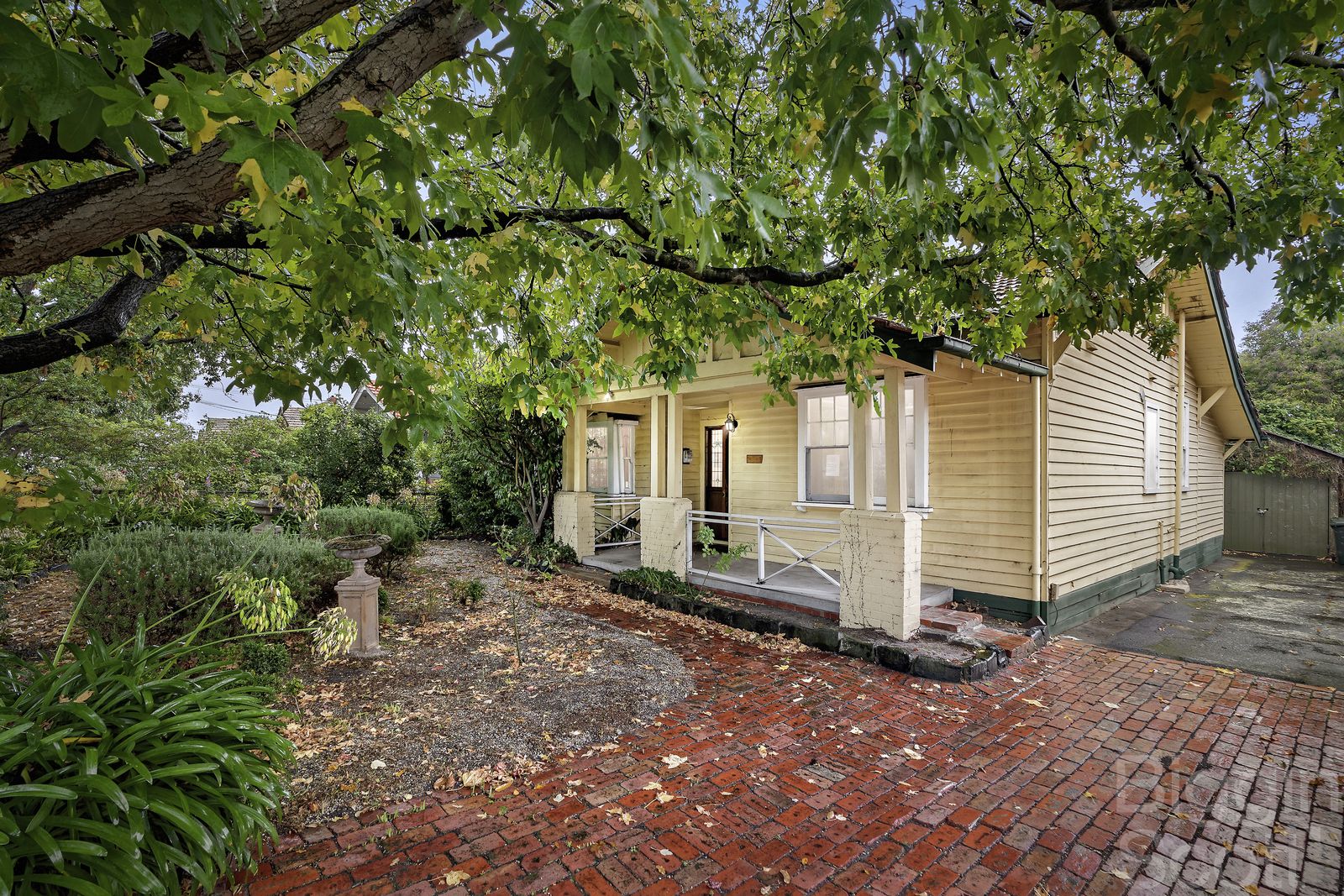 3 bedrooms House in 33 Berrima Avenue MALVERN EAST VIC, 3145