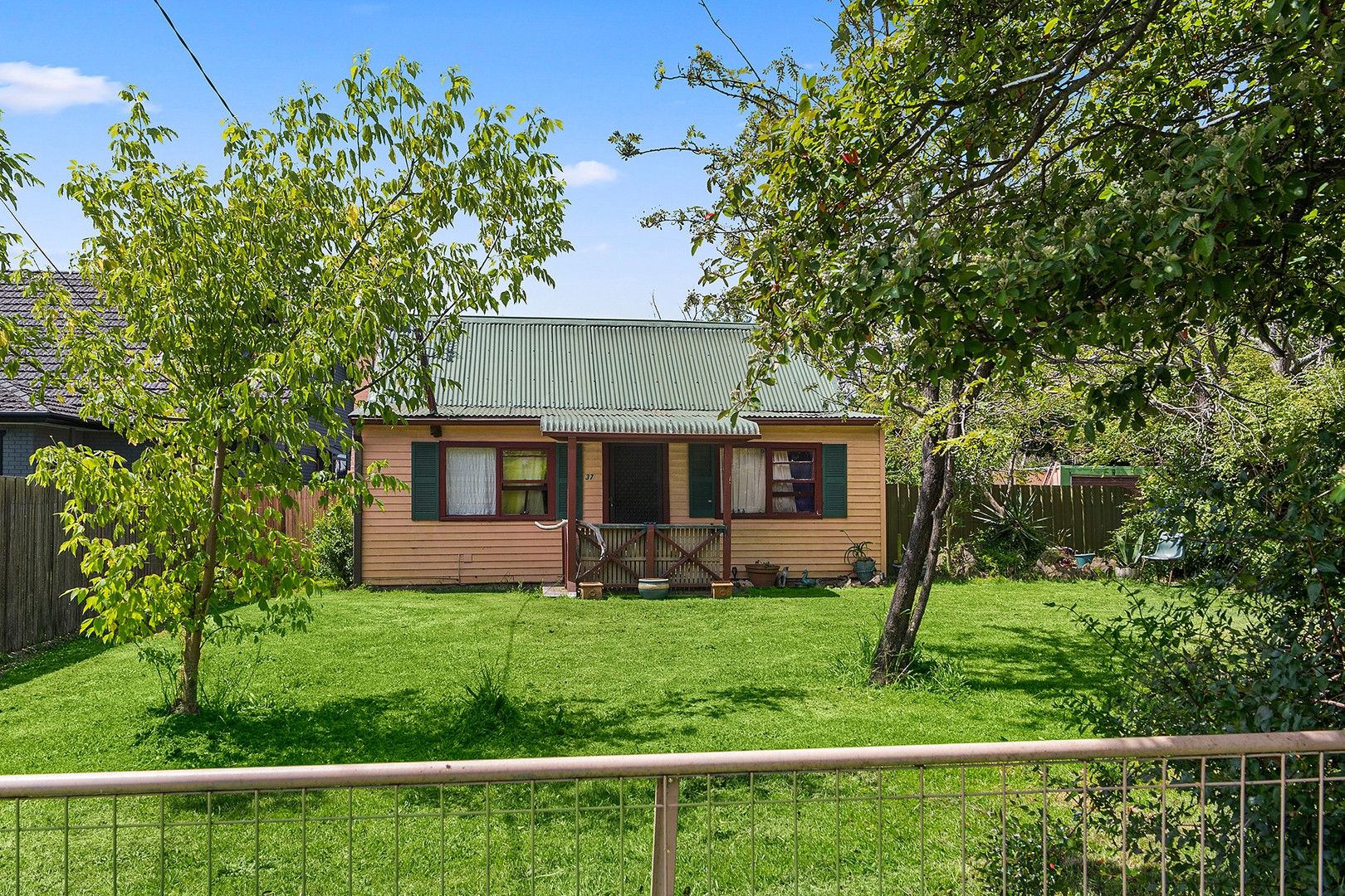 37 Parkes Road, Moss Vale Property History & Address Research Domain