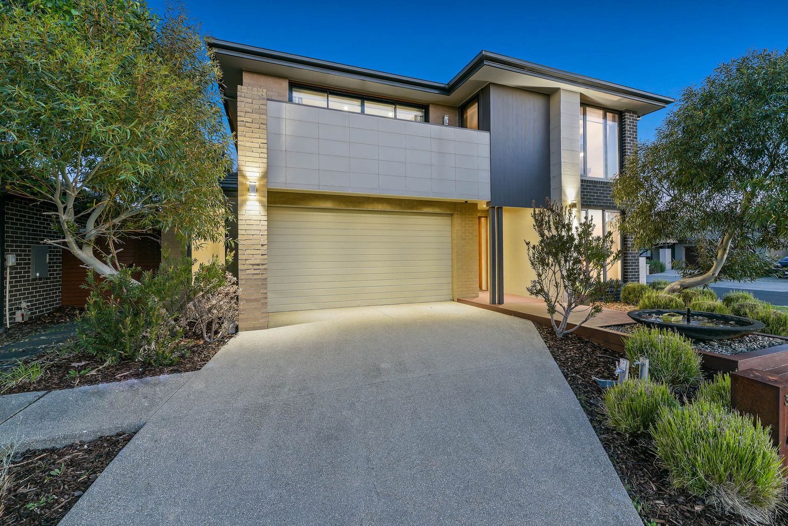 30 Flowerbloom Crescent, Clyde North VIC 3978, Image 1