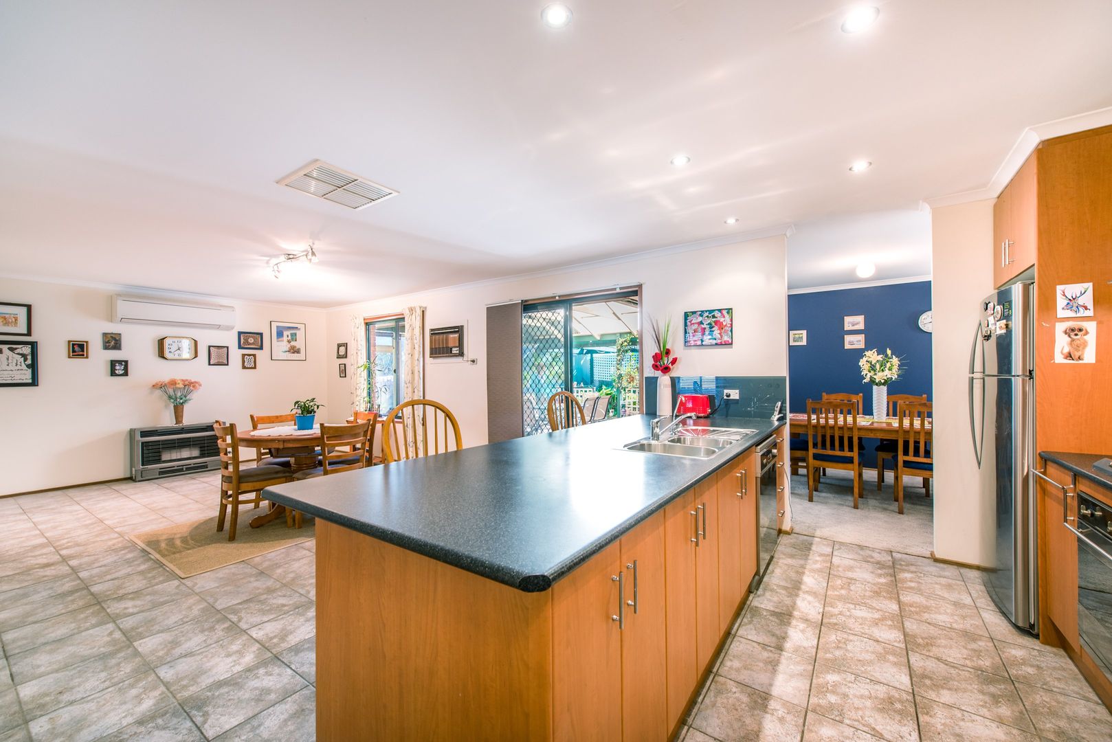 38 Smugglers Drive, Seaford Rise SA 5169, Image 2